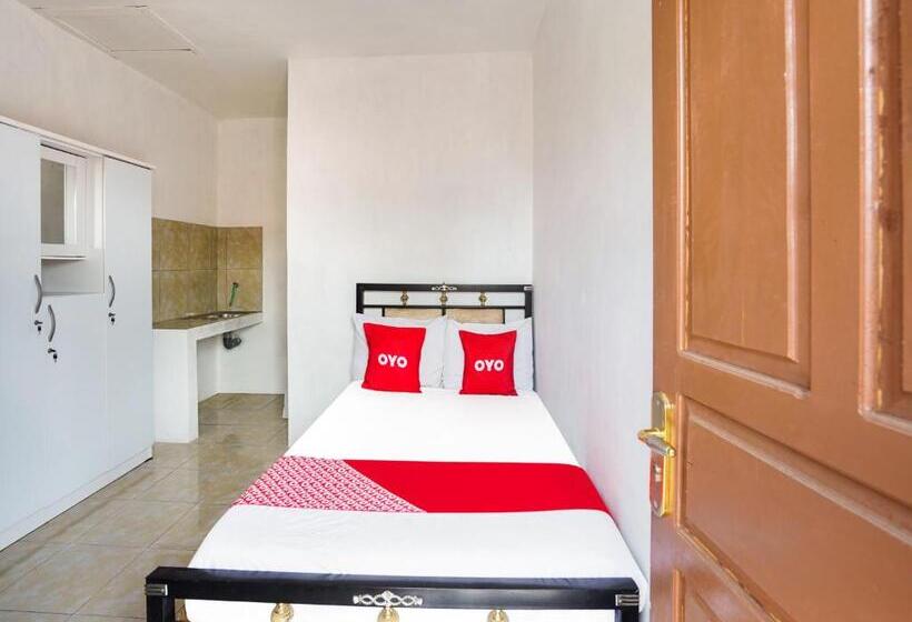 호텔 Tutus Homestay Syariah Redpartner