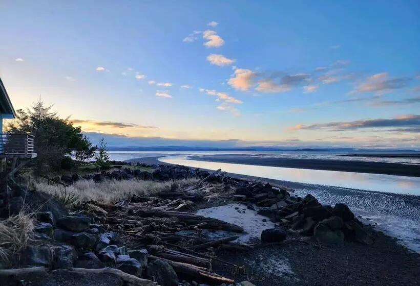 Bayshore Rv Park & Guest Suites