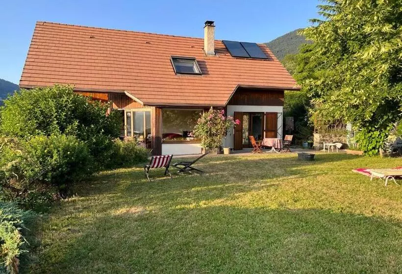 Aamiaismajoitus (B&B) Eco Logis Mad In Belledonne