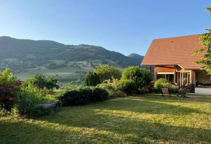 Aamiaismajoitus (B&B) Eco Logis Mad In Belledonne