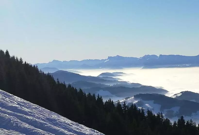 Aamiaismajoitus (B&B) Eco Logis Mad In Belledonne