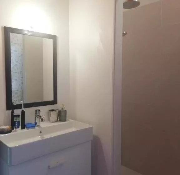 Aamiaismajoitus (B&B) Eco Logis Mad In Belledonne