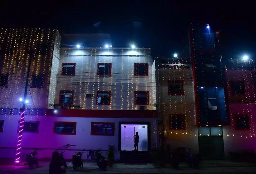 Hotelli Awadh Palace