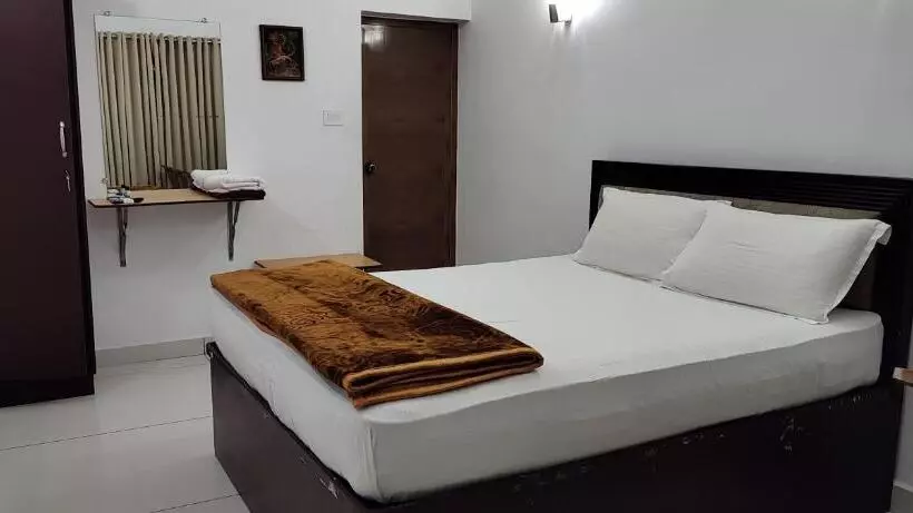 Pension Athirapilly On The Rocks
