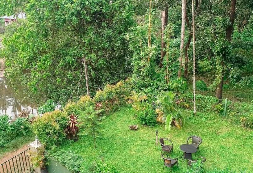 Pensjonat Athirapilly On The Rocks