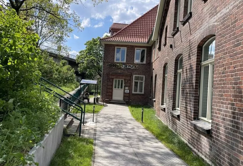 Ahoi Hostel