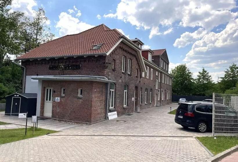 Ahoi Hostel