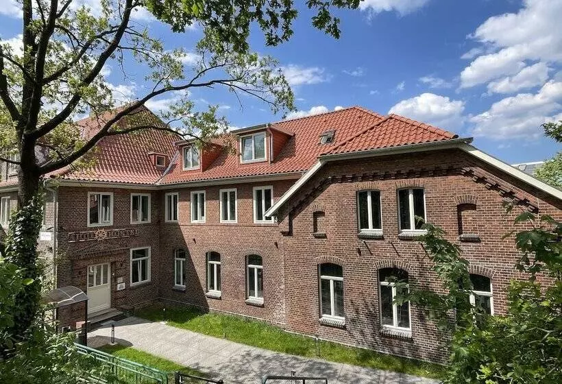 Ahoi Hostel