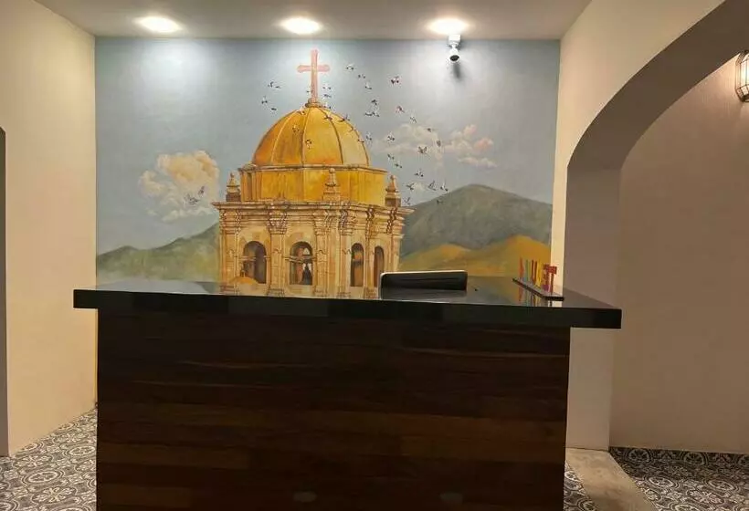 ホテル Casona 1530