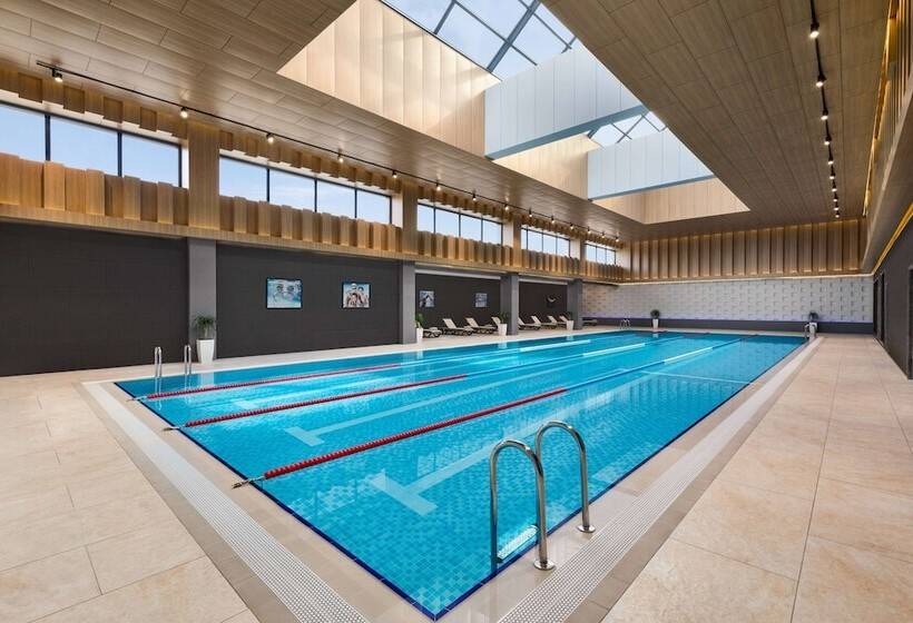 هتل Wyndham Garden Baku