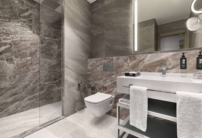 هتل Wyndham Garden Baku