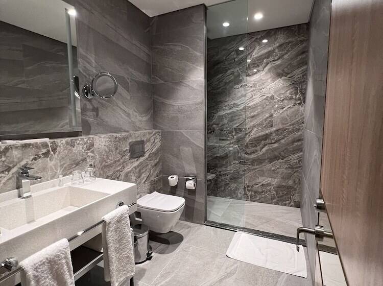 هتل Wyndham Garden Baku