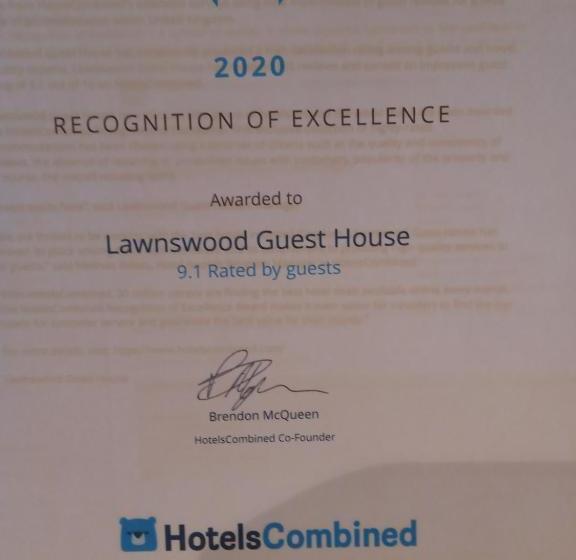 مبيت وإفطار Lawnswood Guest House