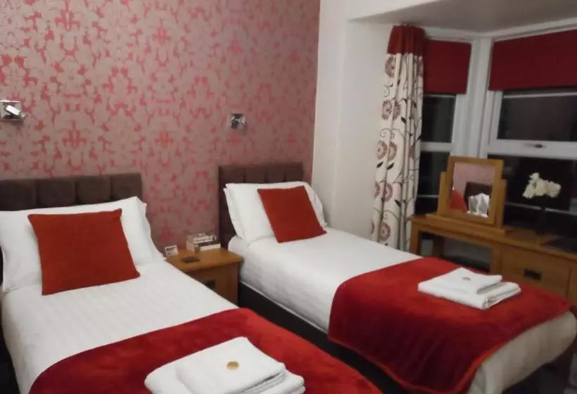 צימר Lawnswood Guest House