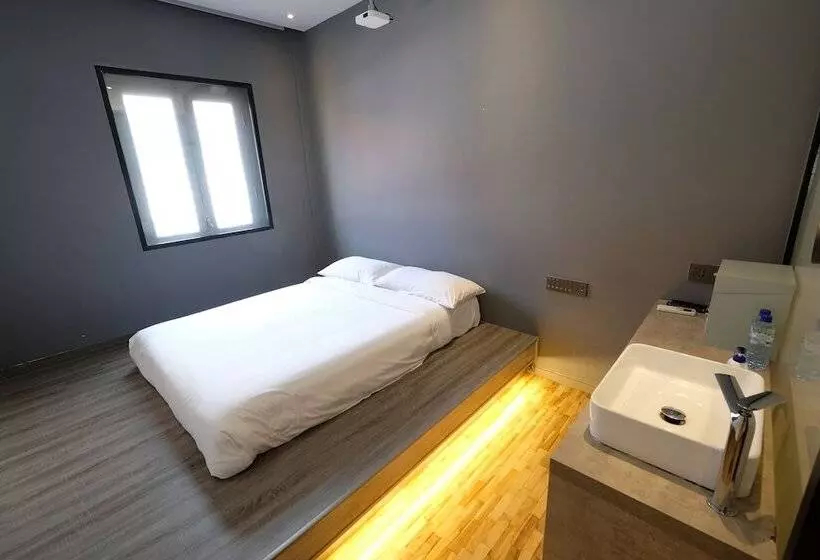 هتل Rest Chinatown