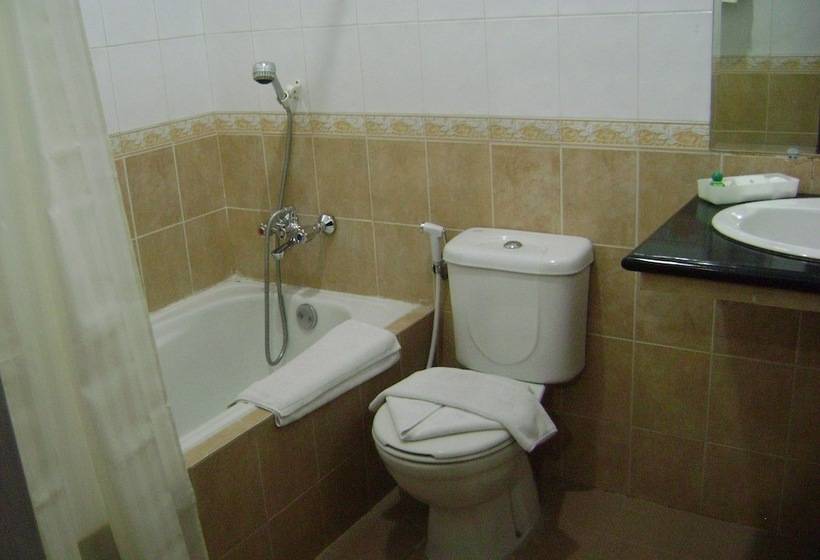 בית מלון כפרי Atrium Resort &