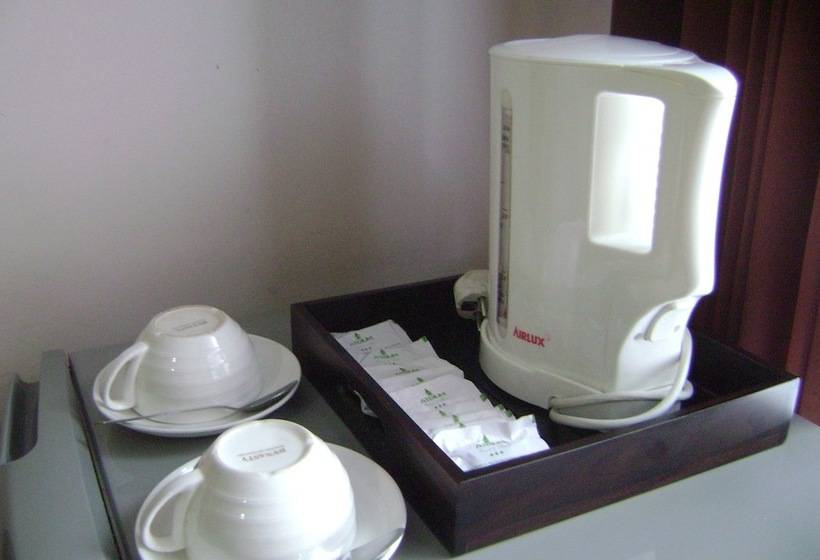 בית מלון כפרי Atrium Resort &