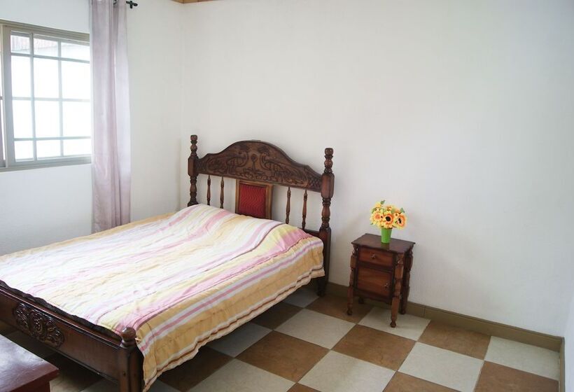 فندق De La Cuesta