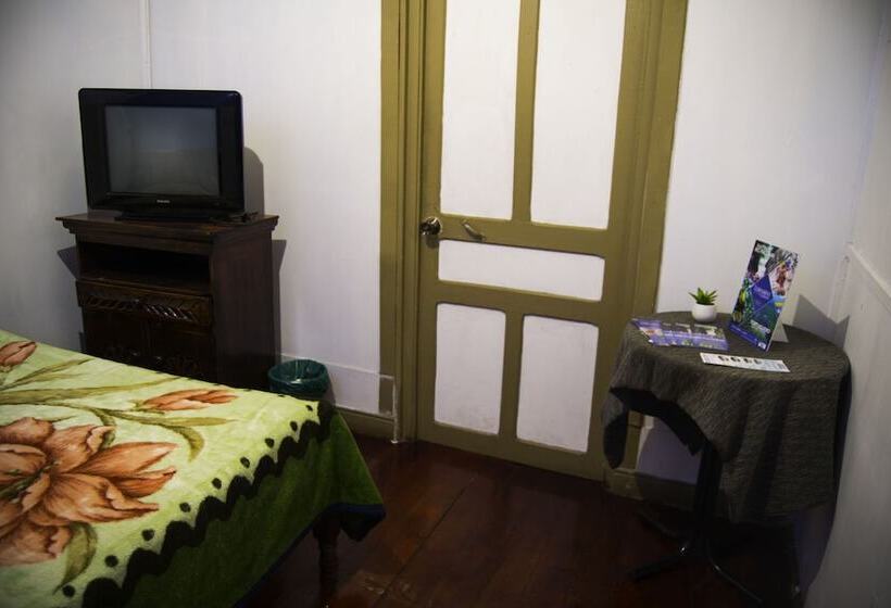 فندق De La Cuesta