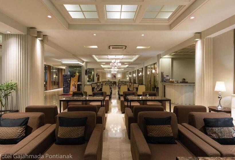 فندق Gajahmada