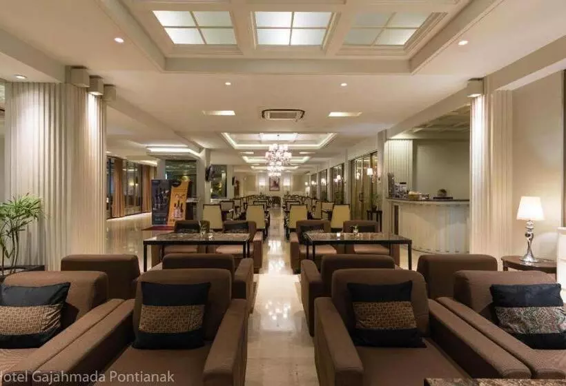 Отель Gajahmada