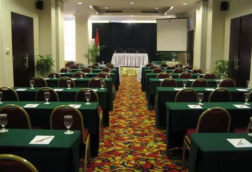 Grand Wahid Hotel Salatiga