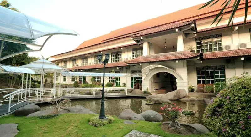 فندق Merdeka Kediri