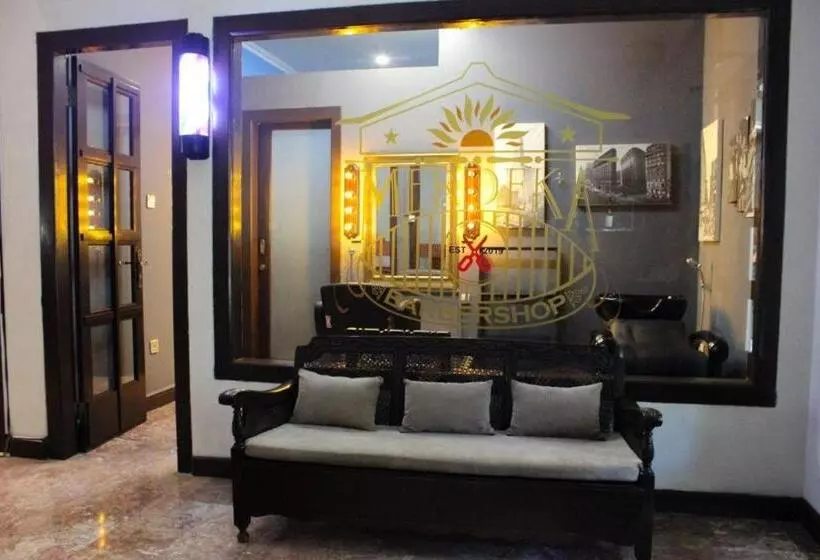 فندق Merdeka Kediri