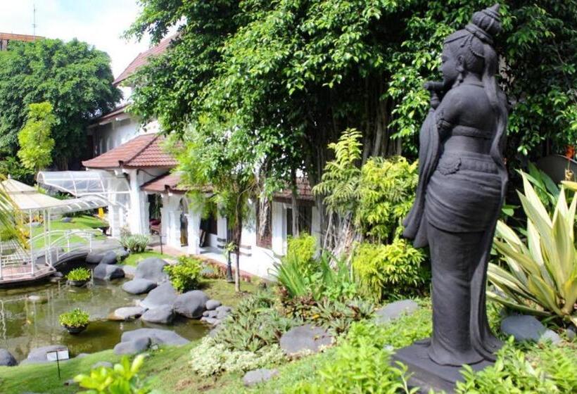 Hotel Merdeka Kediri