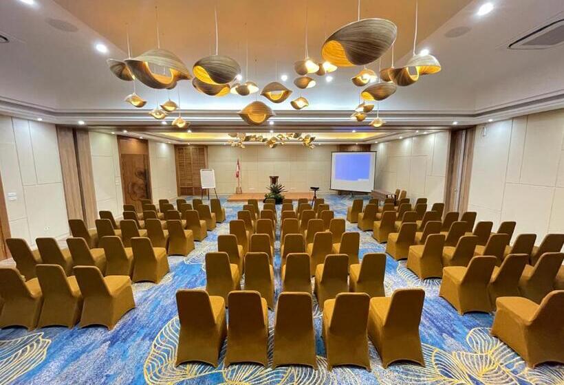 Hotel Mutiara Carita Cottages