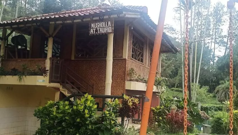 Hotel Resort Prima Cisarua