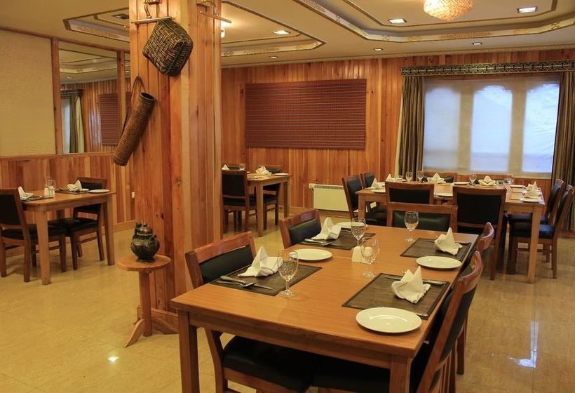 هتل Himalayan Tashi Phuntshok