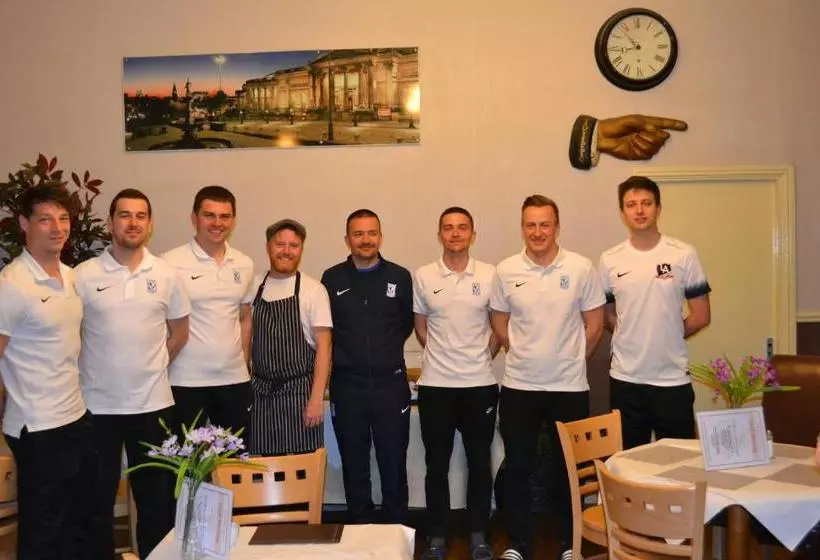 Hotel Throstles Nest