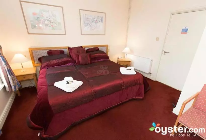 Hotel Throstles Nest