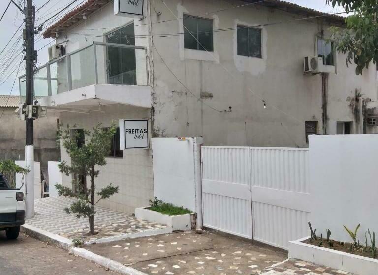 هتل کپسول Freitas
