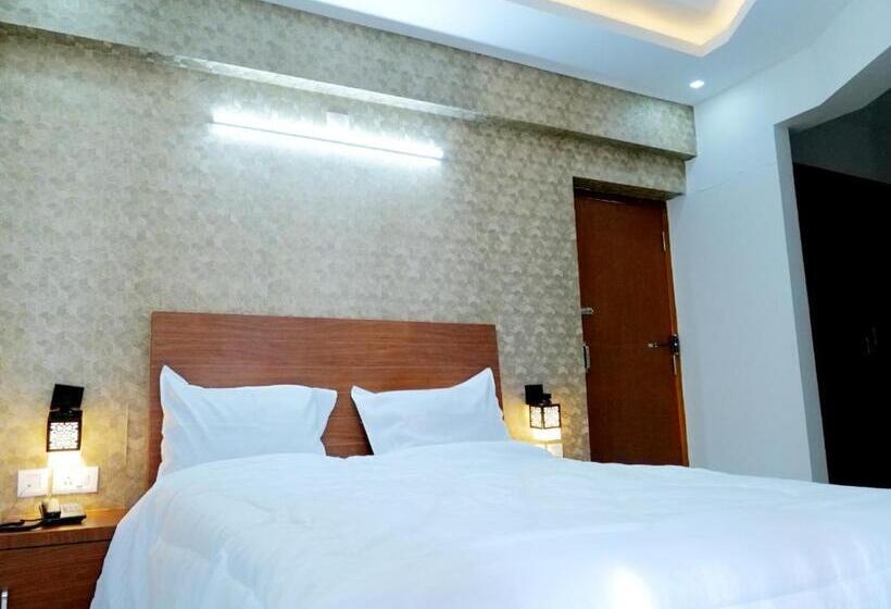 ホテル Dwarka Lodging & Boarding