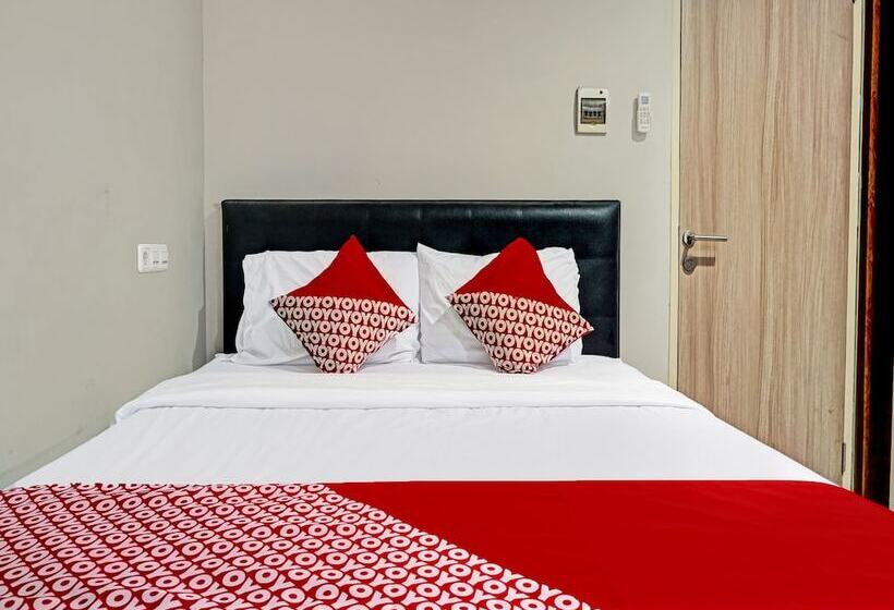 호텔 Oyo 91812 Nh Kost Syariah