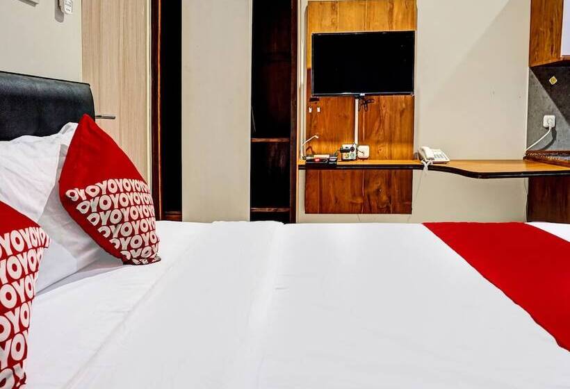 호텔 Oyo 91812 Nh Kost Syariah