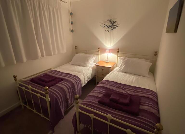 Agapanthus Bed & Breakfast   Fraddam