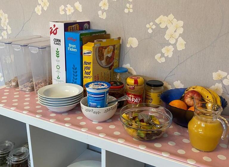 Agapanthus Bed & Breakfast   Fraddam