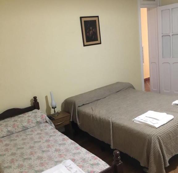 Retkeilymaja Hosteria San Martin