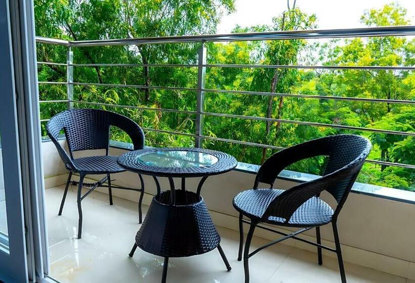 Hotelli The Classic Verna