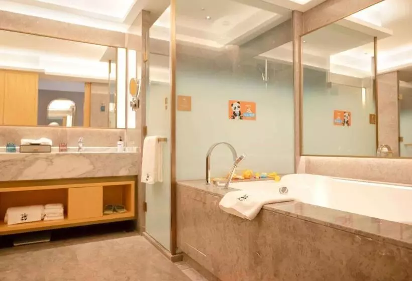 ホテル Wyndham Grand Zhaoqing Downtown