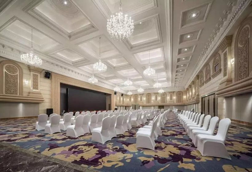 ホテル Wyndham Grand Zhaoqing Downtown