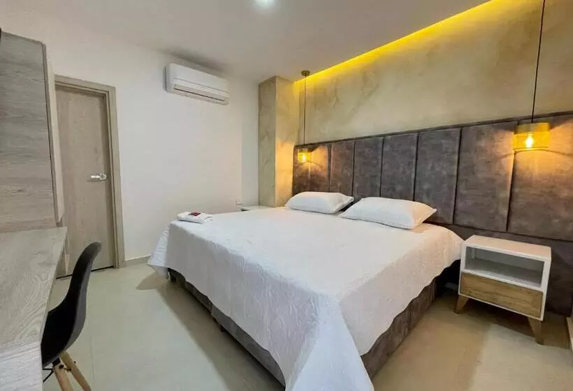 Hotelli Provincia Plaza