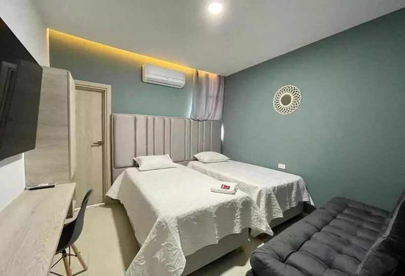 Hotelli Provincia Plaza