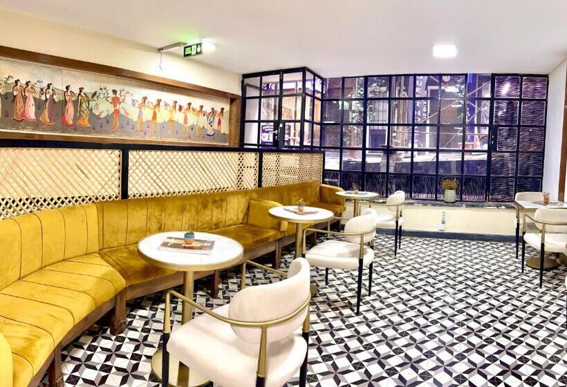 Hotel Besiktas Guest