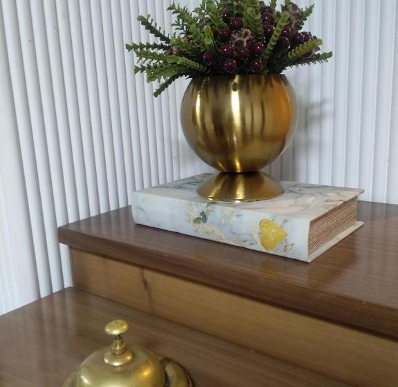 Hotel Besiktas Guest