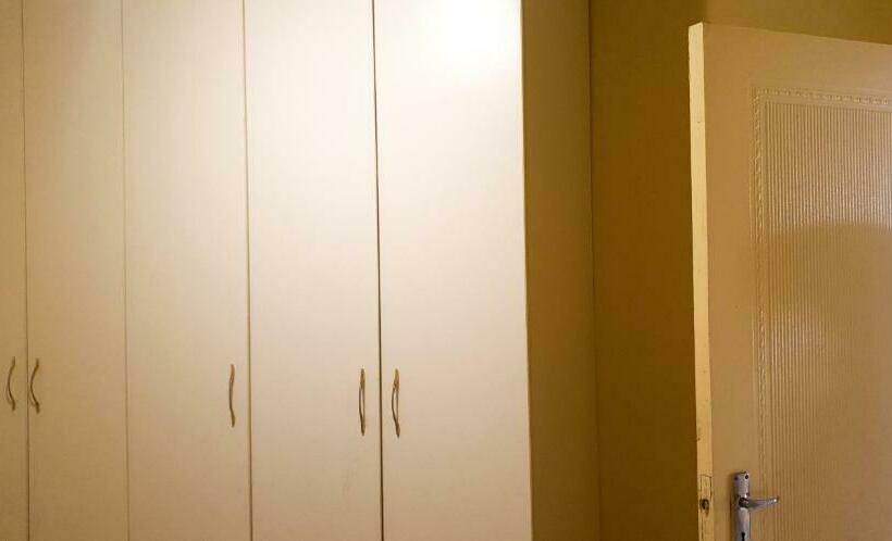 Pension Borokoroko Guest House