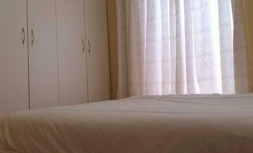 Pension Borokoroko Guest House